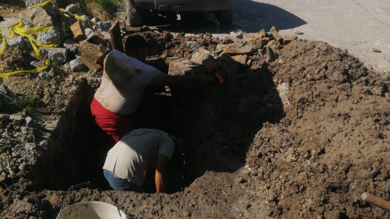 Sondeó Comapa línea de conducción en colonia Balcones de Alcalá