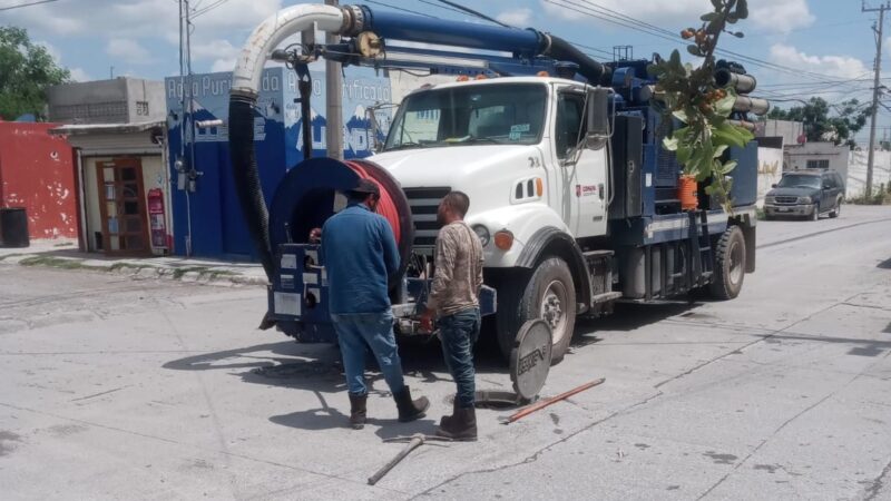 Efectuó COMAPA limpieza de drenaje sanitario en fraccionamiento La Joya