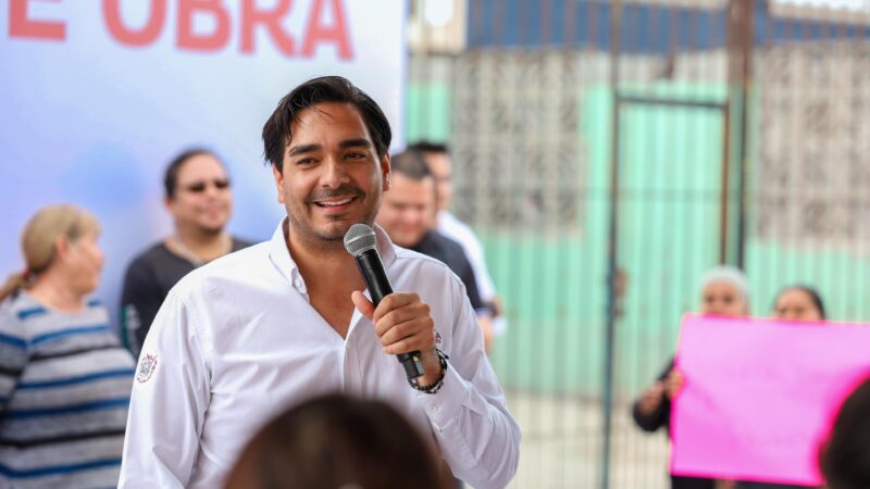 Construye Gobierno de Carlos Peña Ortiz nueva plaza pública en Jarachina Sur