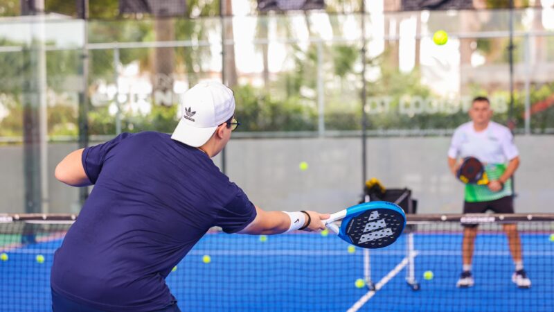 Primer torneo de pádel en apoyo a sobrevivientes de cáncer de mama en Reynosa