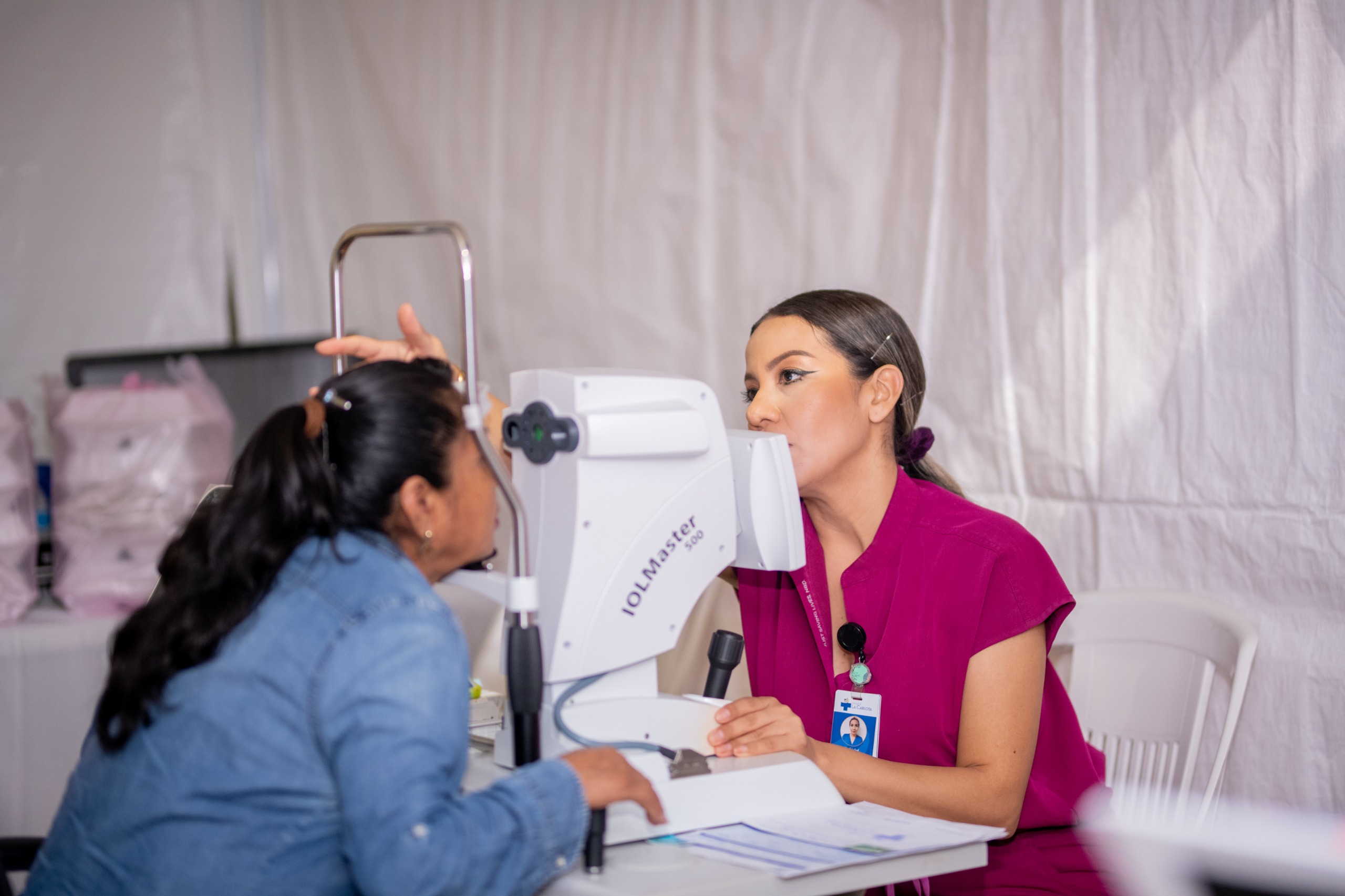 Mejora Gobierno de Carlos Peña Ortiz calidad de vida a 700 personas con Jornada de Salud Visual