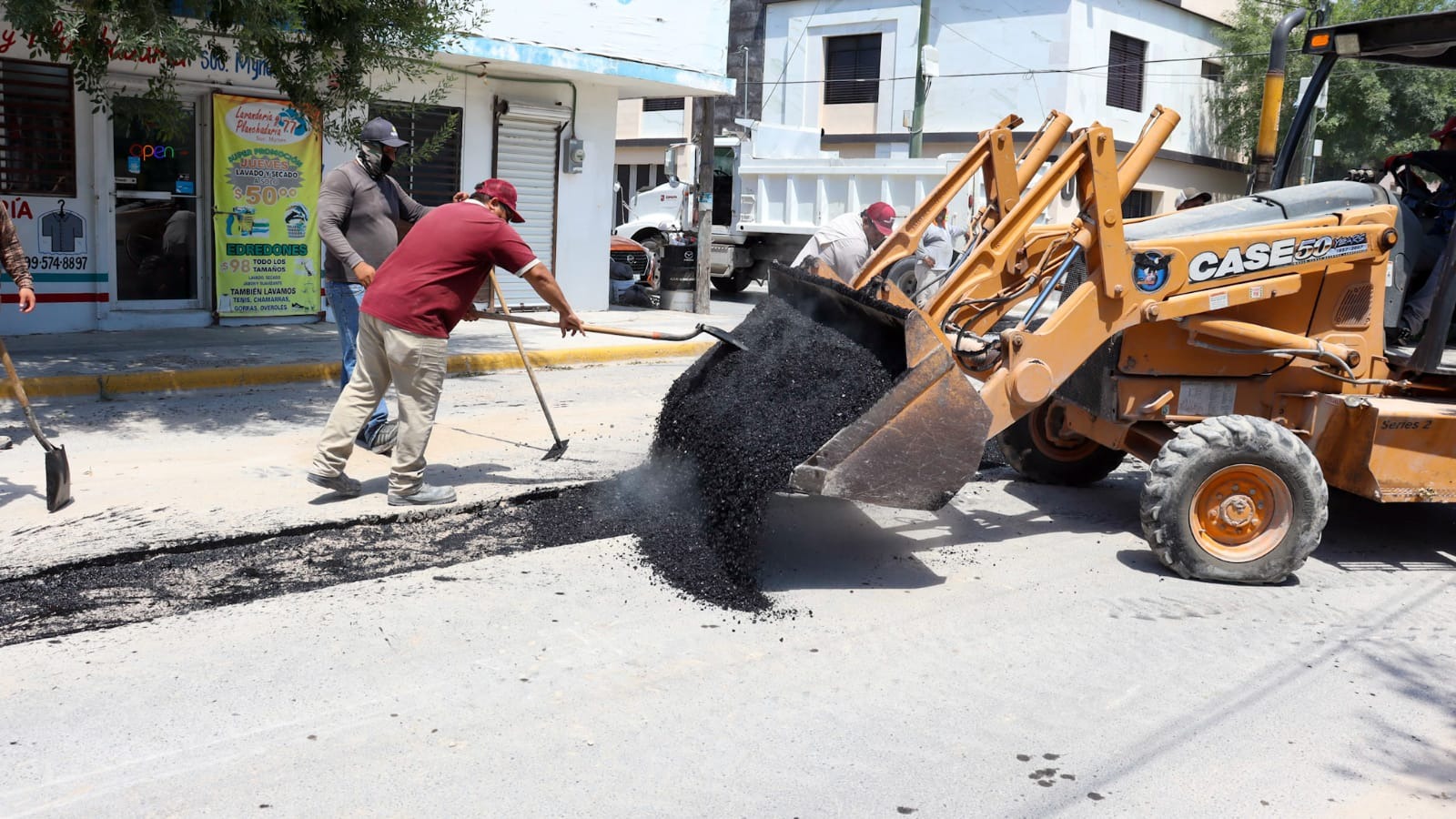 Concluyó COMAPA rehabilitación de drenaje sanitario en la colonia Aztlán