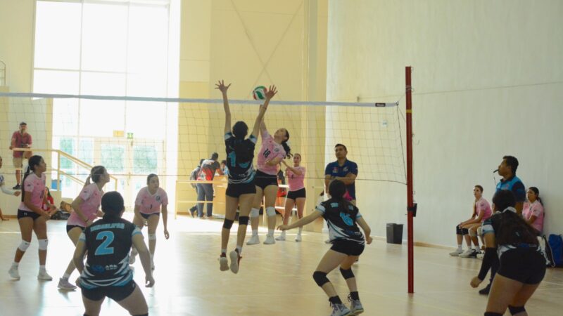 El Polideportivo abrió sus puertas para recibir el Torneo Estatal de Voleibol