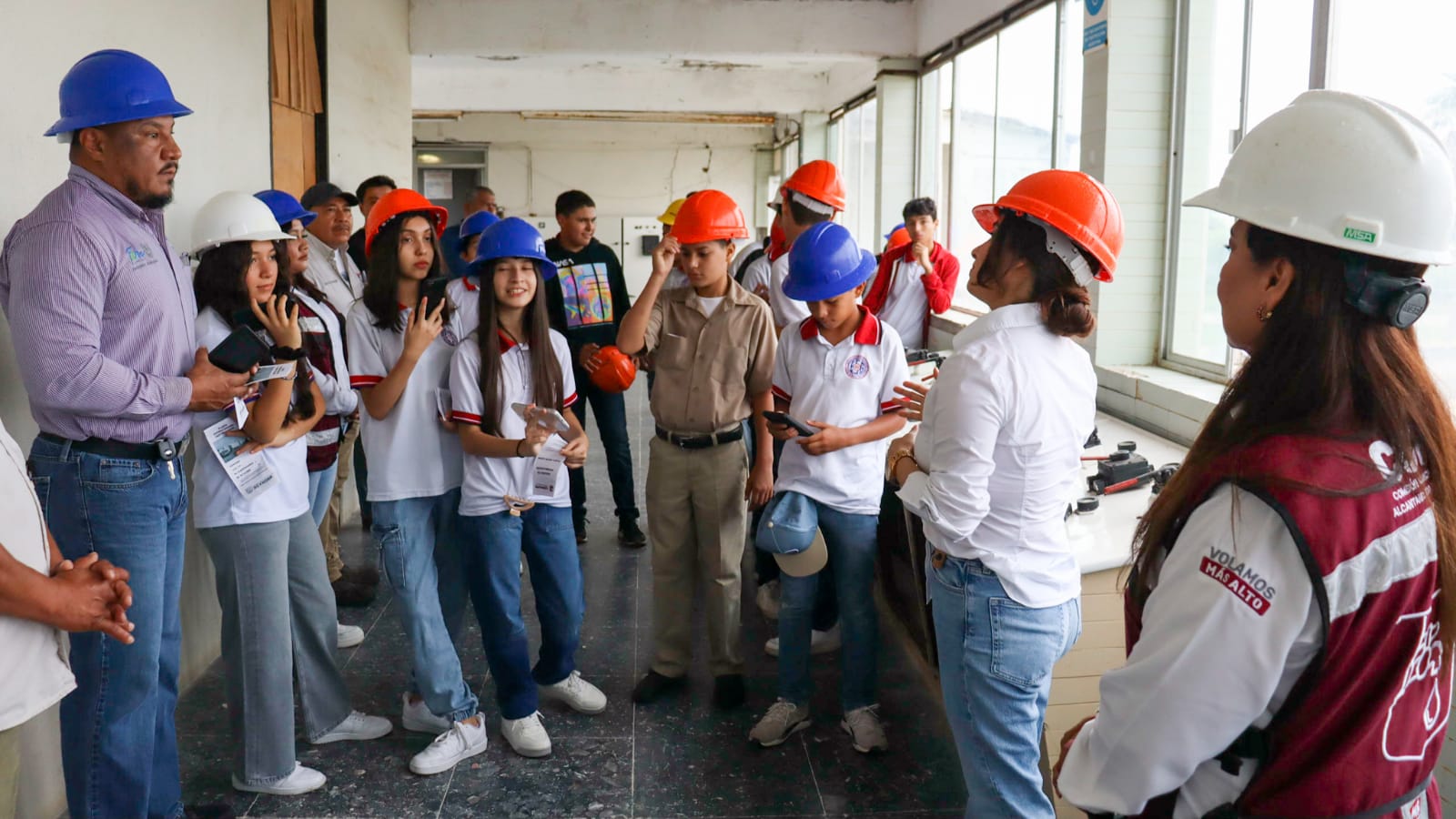 Recibió COMAPA visita de alumnos de la Secundaria Carmen Serdan a la planta potabilizadora Pastor Lozano