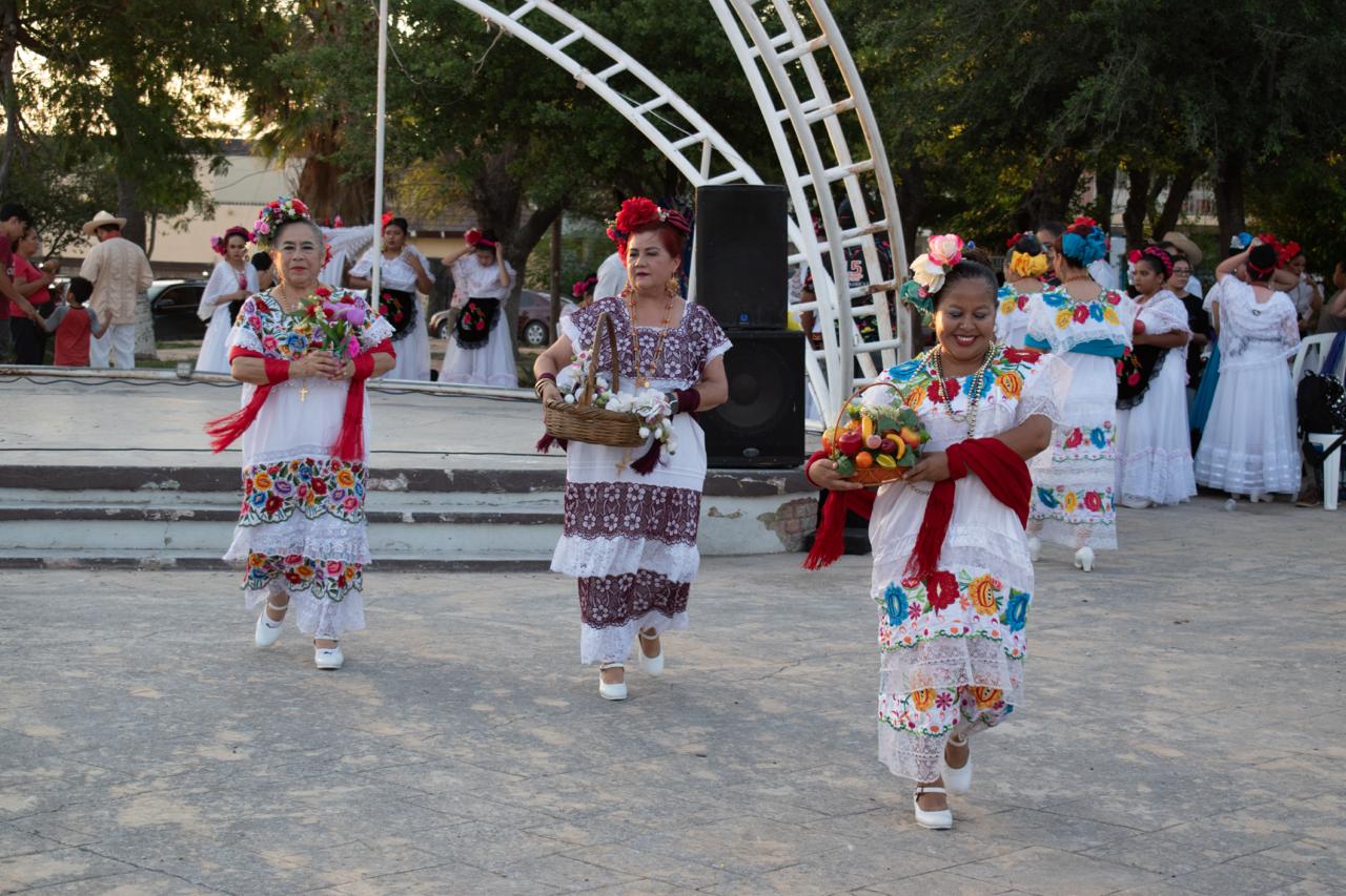 Vive de cerca las raíces culturales a través del folclor mexicano