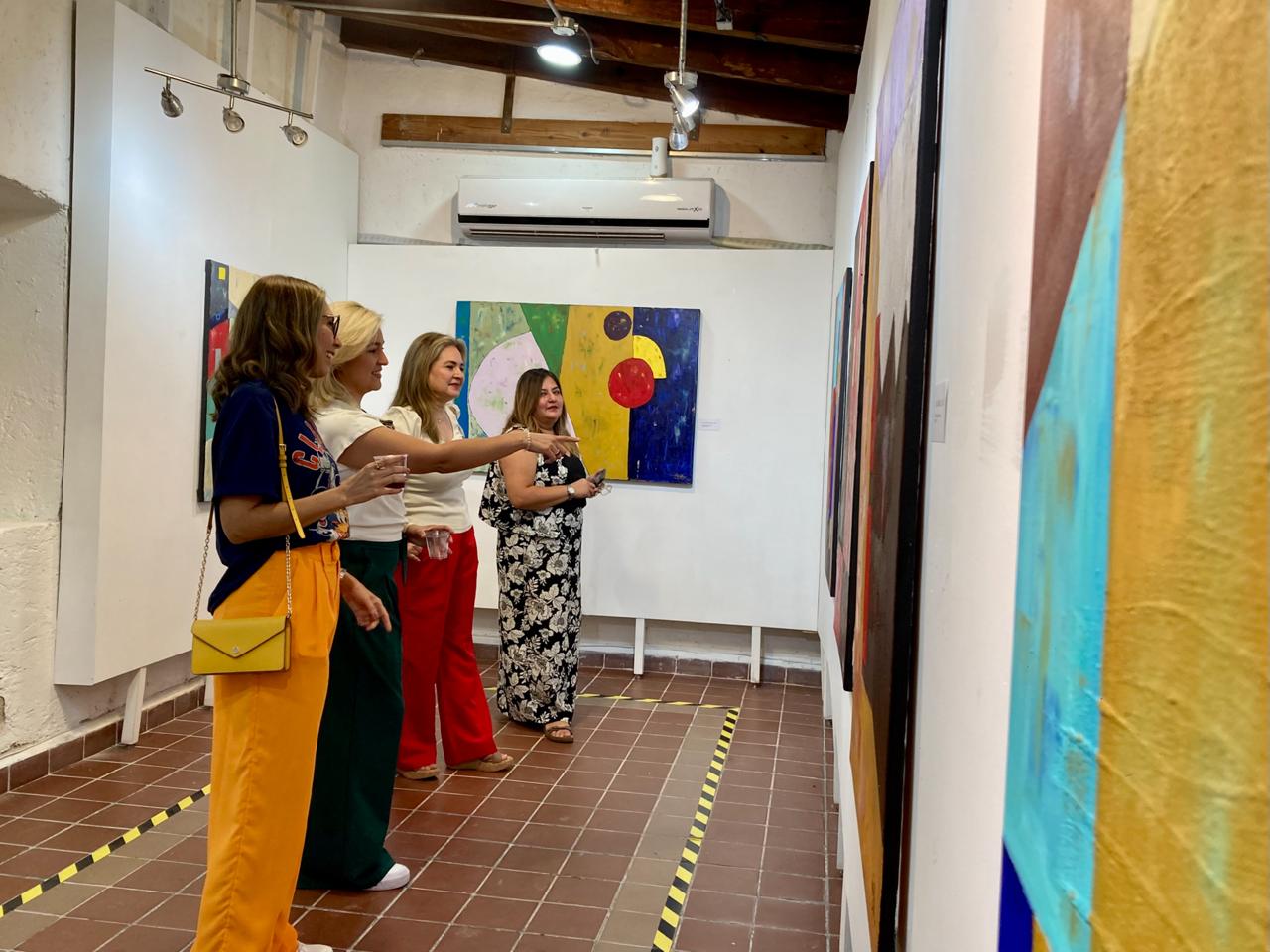 Impulsa Alcalde Carlos Peña Ortiz el arte con exposición plástica