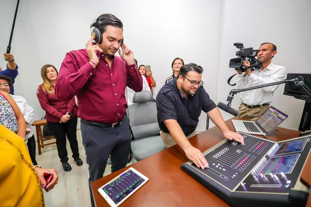 Inauguró Carlos Peña Ortiz Estudio de Grabación Audiovisual Chroma Key del IRCA por mas de 7 MDP