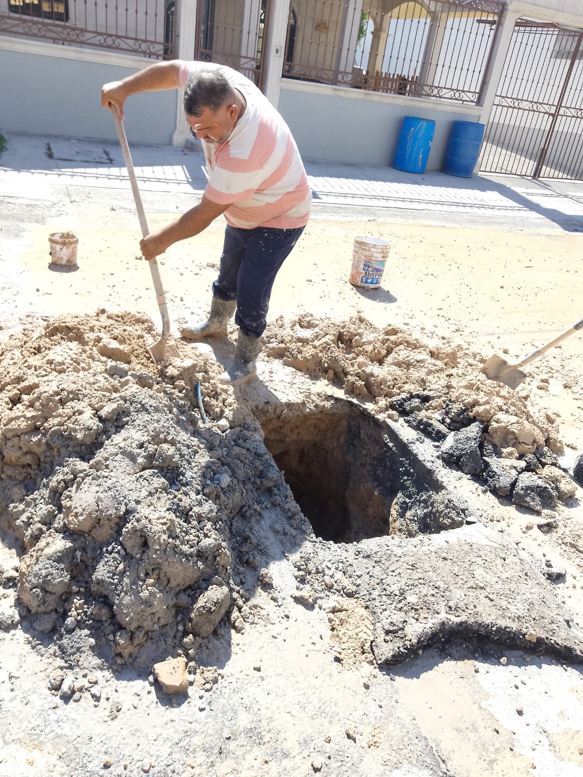 Reparó COMAPA fugas de agua potable en las colonias Aztlán y Fuentes Coloniales